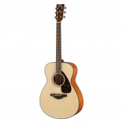 YAMAHA FS820 N - акустическая гитара, корпус компакт, верхняя дека массив ели, цвет натуральный