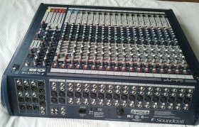 SOUNDCRAFT GB2-16 - микшер 16 моно, 2 стерео, 6 Aux, 4 подгруппы , матрица 6x2, TRS директ-выходы SOUNDCRAFT GB2-16 - микшер 16 моно, 2 стерео, 6 Aux, 4 подгруппы , матрица 6x2, TRS директ-выходы