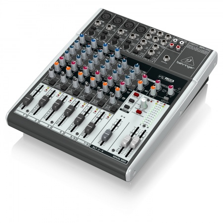 BEHRINGER 1204USB - микшер, 4 моновхода , 2 стереовхода, 2 AUX-шины, USB BEHRINGER 1204USB - микшер, 4 моновхода , 2 стереовхода, 2 AUX-шины, USB