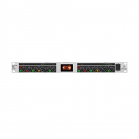 BEHRINGER MIC2200 V2 - ламповый предусилитель для микрофонов/лин.источников (MIC2200) 2-канальный BEHRINGER MIC2200 V2 - ламповый предусилитель для микрофонов/лин.источников (MIC2200) 2-канальный